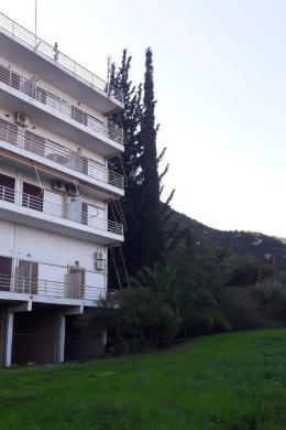 KAMENA VOURLA, 44 sq.m apartment with mountain view