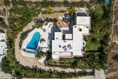 An excellent, luxury villa for people with high demands