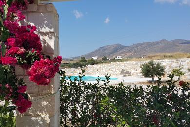 Luxueuse villa en pierre avec chambre d’amis et piscine